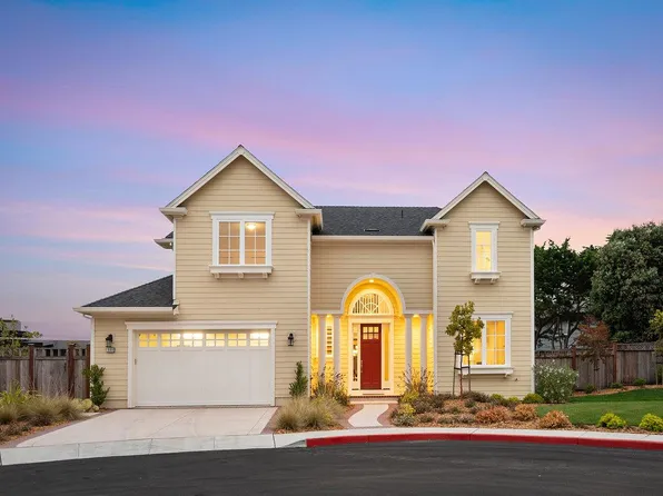 208 Carnoustie Ct, Half Moon Bay, CA 94019