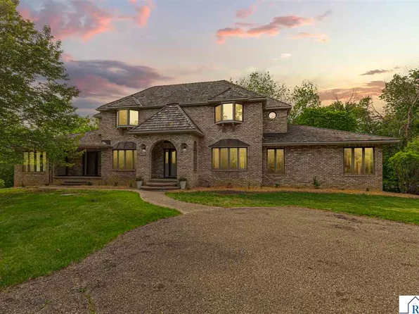 101 Pohl Rd, Mankato, MN 56001
