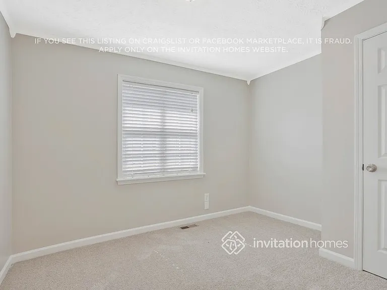 301 Willow Ln — Photo 17