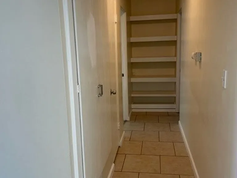 3930 Neptune Ave — Photo 10