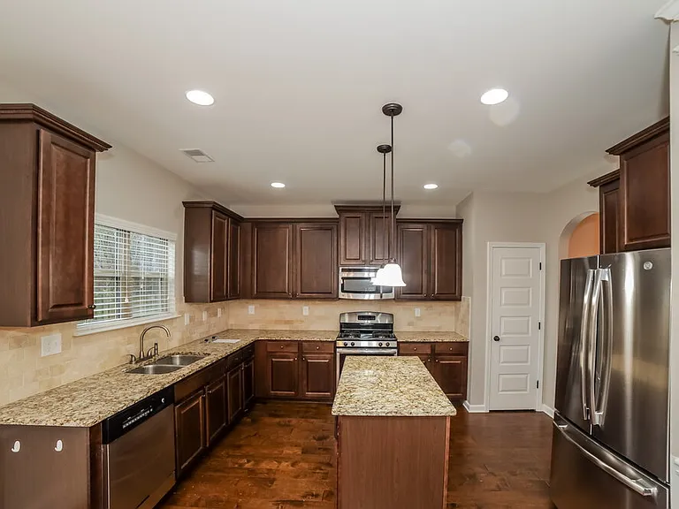 1115 Joslin Path — Photo 6
