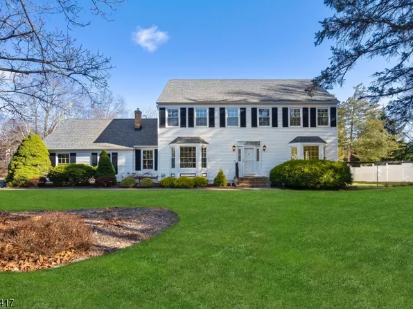 4 Westminster Dr, Clinton Twp., NJ 08801