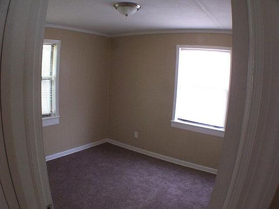 4th image of 2217 College Cir N