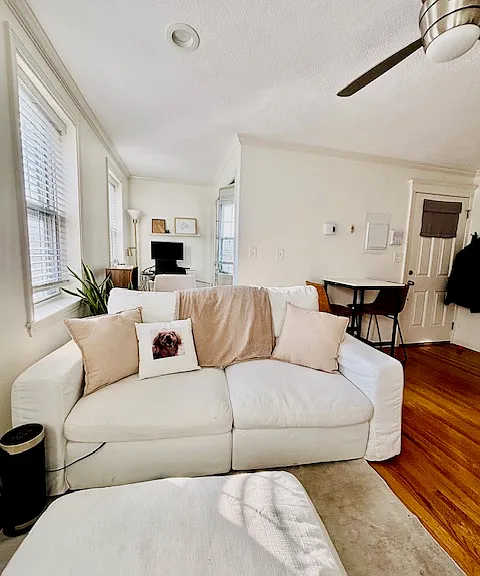 165 W 2nd St #2 — Photo 3