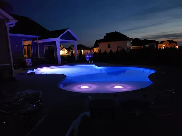 4701 Sunny Creek Ln, Sylvania, OH 43560