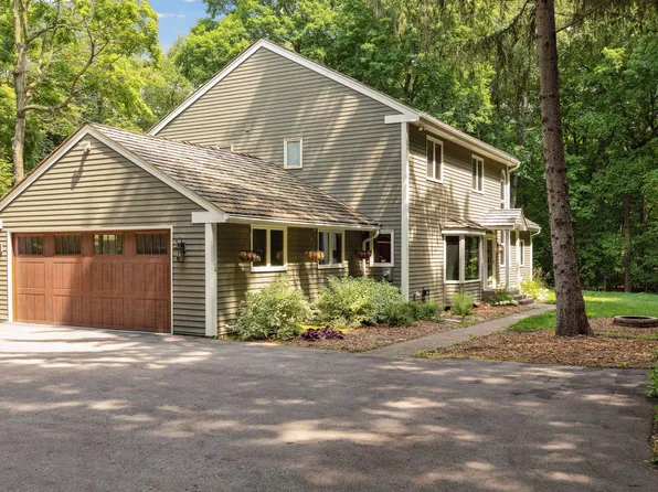 2732 Deer Hill Rd, Long Lake, MN 55356