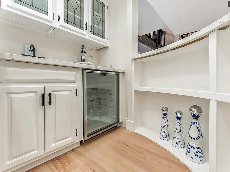 976 Pinehurst Dr — Photo 19