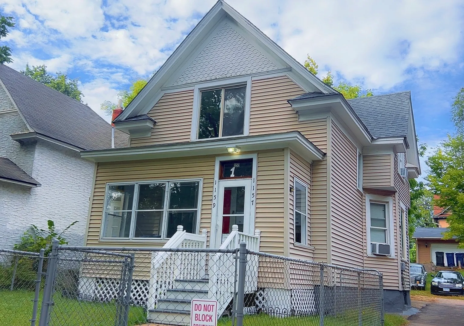 2 bed, $1,600 — Photo 1