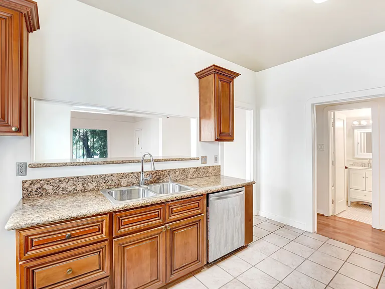 325 N Stanley Ave #327 — Photo 1