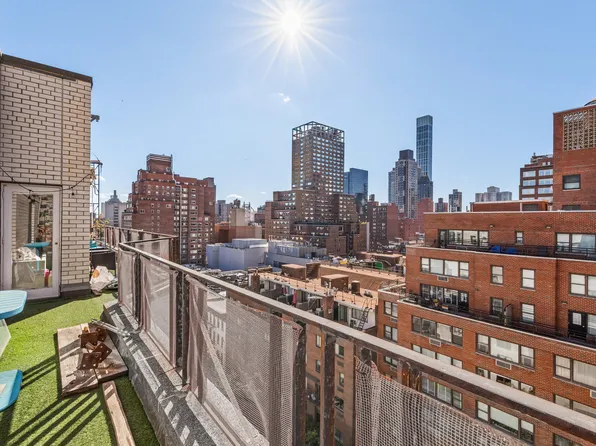 315 East 65th Street image 11 of 13