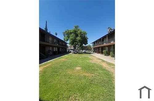 1369 E San Bruno Ave Photo 1