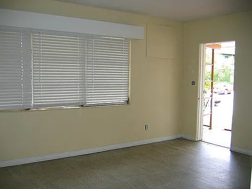 3rd image of 450 15th Ave N APT 1