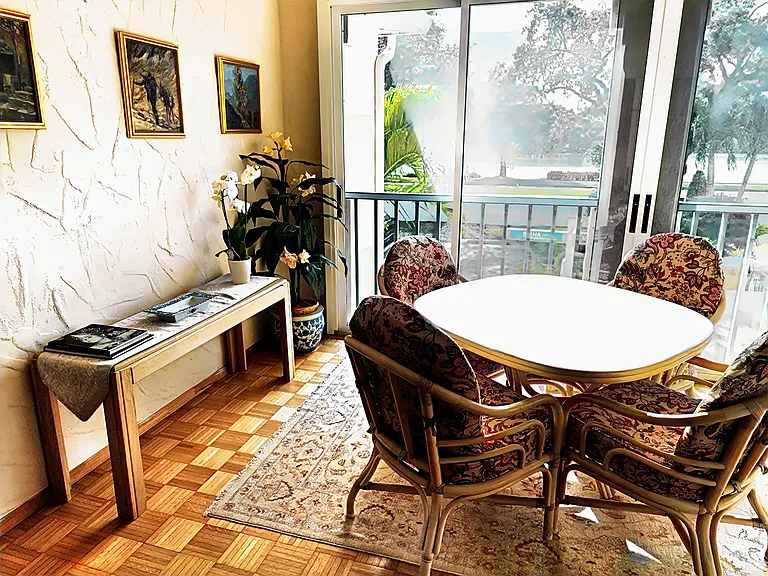 Enclosed lanai with A/C - ideal for breakfast and lunches or play cards.