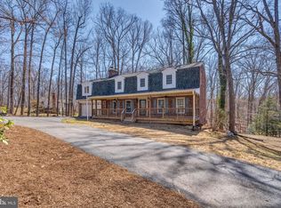8761 Bradley Forge Dr, Manassas, VA 20112
