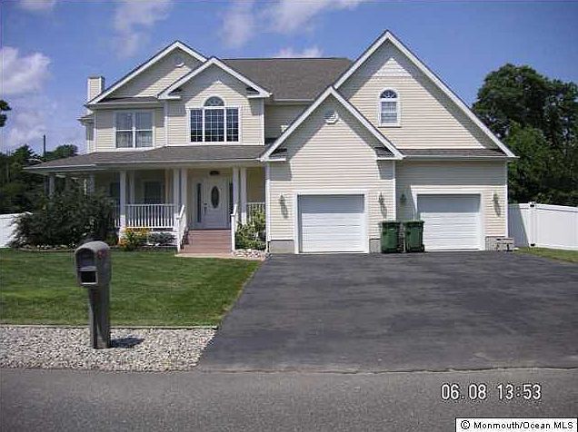 1st image of 528 Vanderbilt Avenue