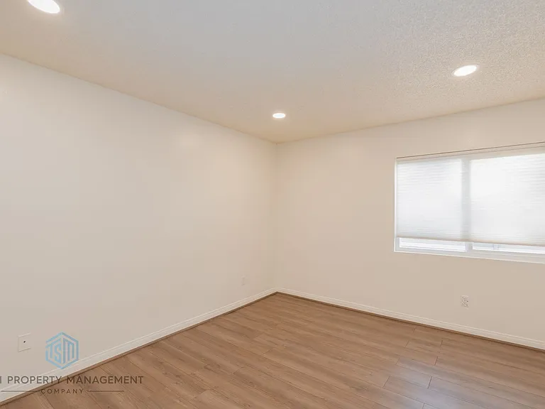 8407 Spring Desert Pl #E — Photo 11