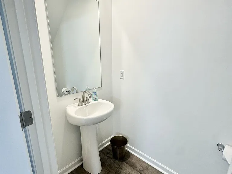 551 Seaborn Cir — Photo 13