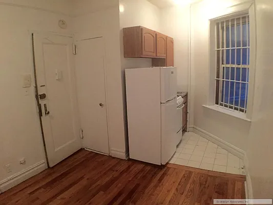 Rented by Sovereign Associates | media 10