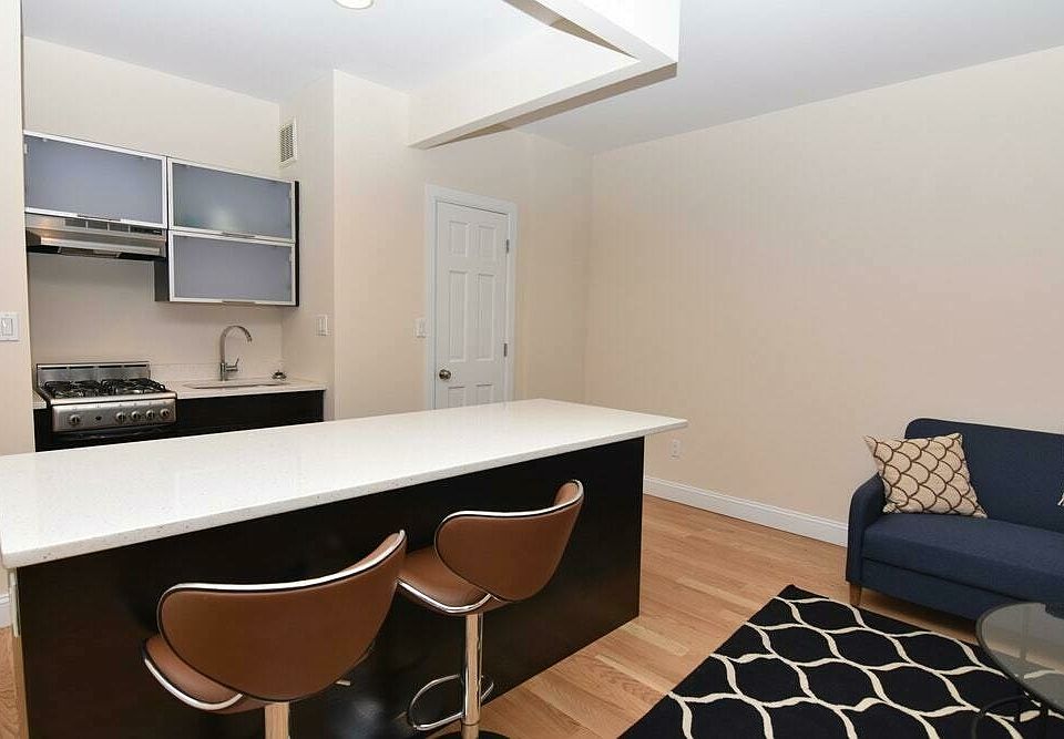 1st image of 1436 Lexington Ave #1D