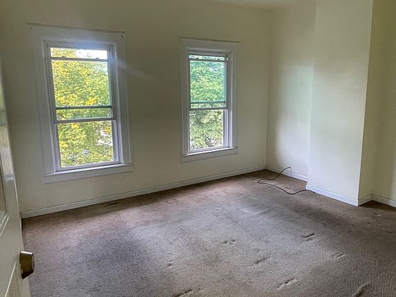 2nd image of 68 Tioga St APT 2