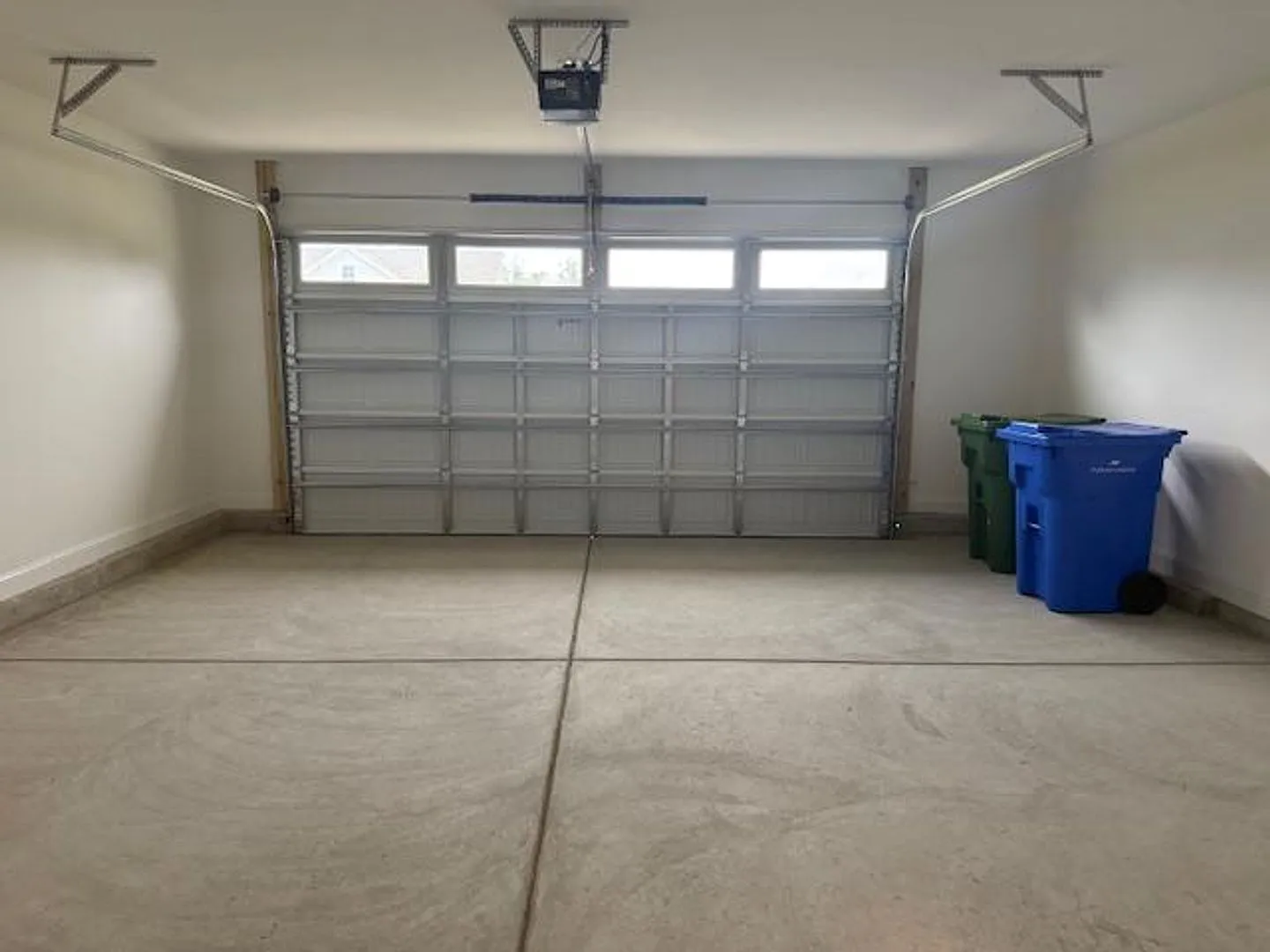 1705 Pinecliff - Bev Roberts Rentals and Property Management — Photo 2