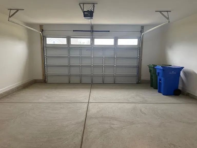 1705 Pinecliff Ct — Photo 2