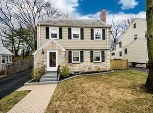 28 Myopia Rd, Hyde Park, MA 02136