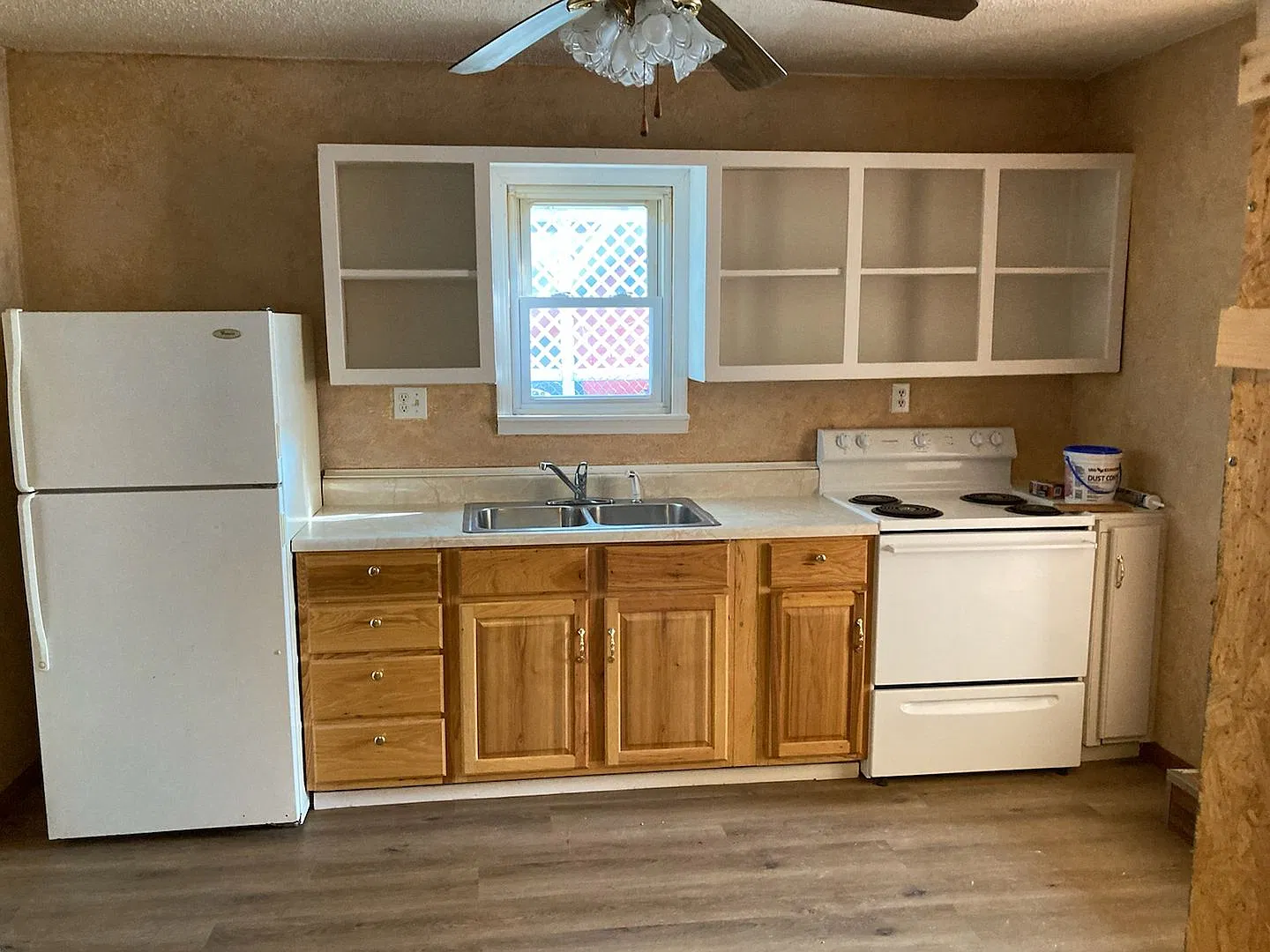2 Bedroom 1 Bathroom House For Rent — Photo 1