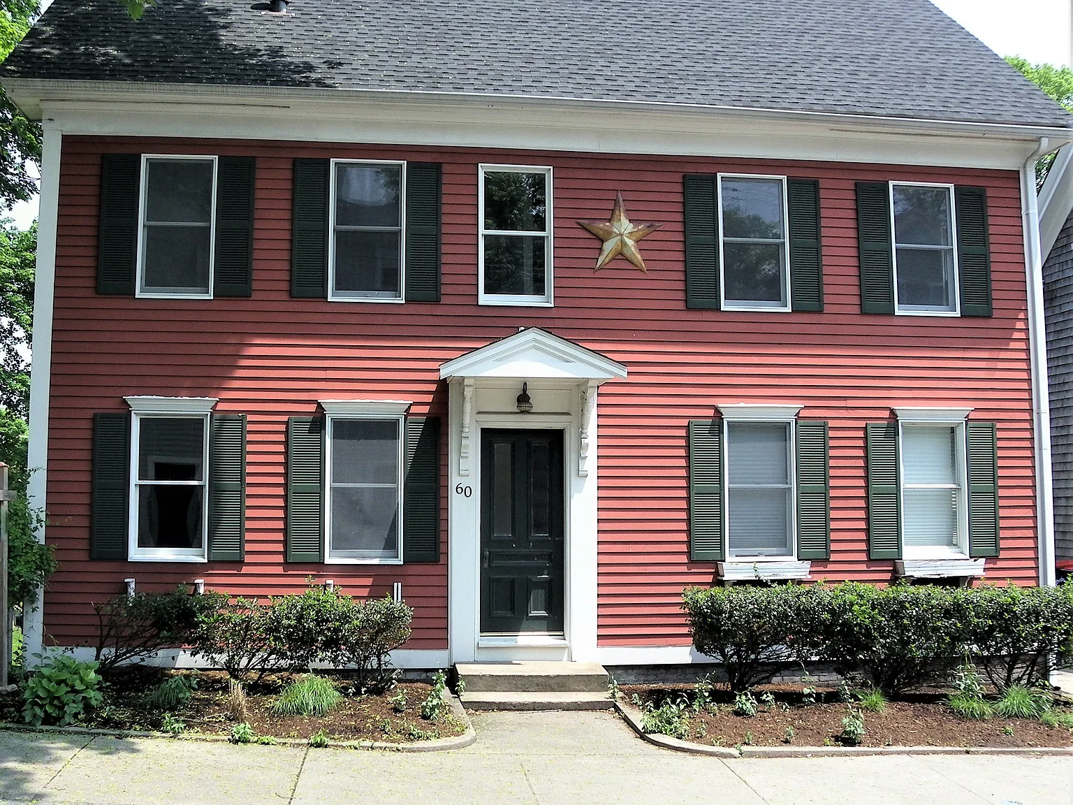 3 bed, 1252 sqft, $3,100 — Photo 1