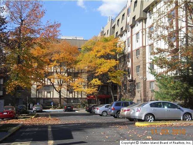 1st image of 2 Elmwood Park Dr APT 312