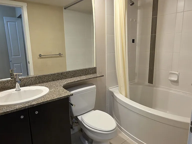5068 Kwantlen St #1008 — Photo 20