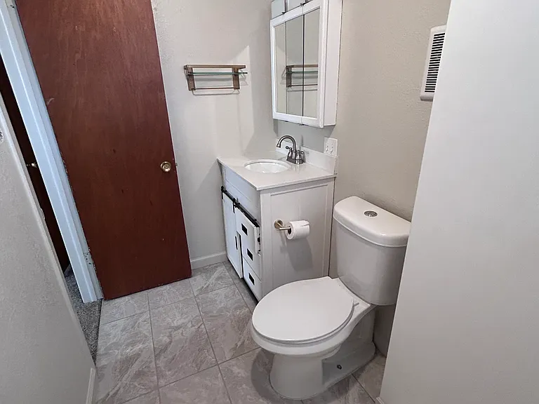 2208 Stanford Rd — Photo 24