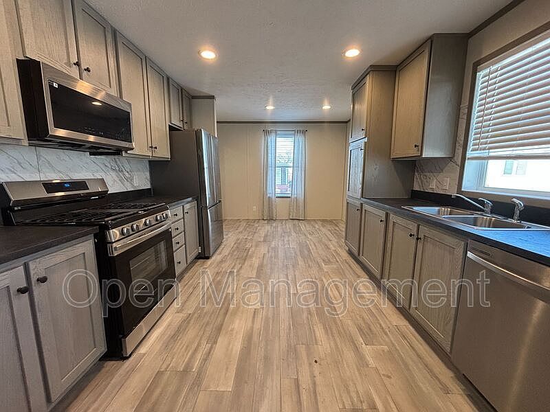1st image of 725 S 12th St Lot 223