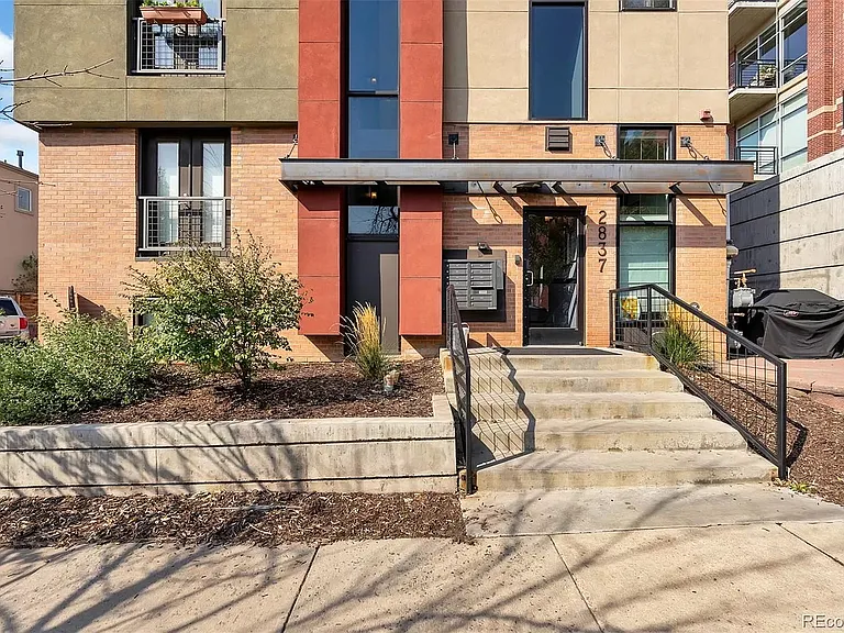 2837 Vallejo St #107 — Photo 2