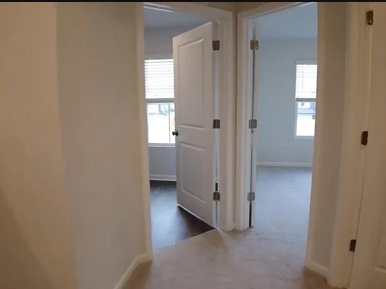 806 McKenzie Park Ter — Photo 21