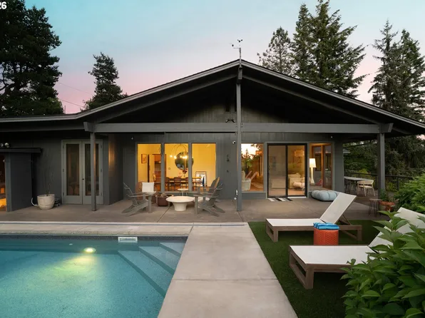 1550 SW Mitchell St, Portland, OR 97239