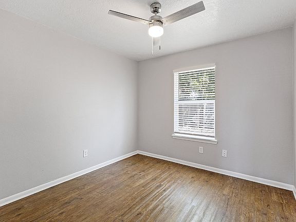 3rd image of 1403 S College Ave #B