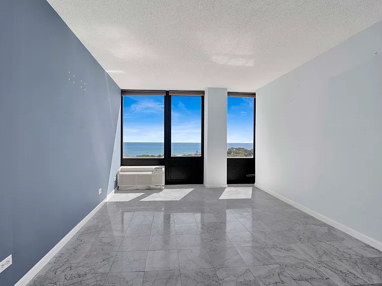 5320 N Sheridan Rd #1504 — Photo 8