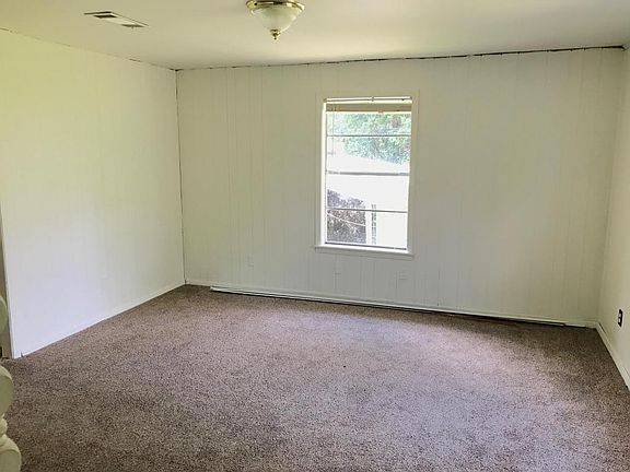 5th image of 1600 Aaron St