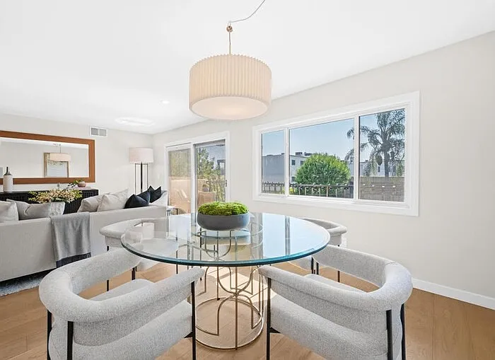 266 S Madison Ave #266 — Photo 4