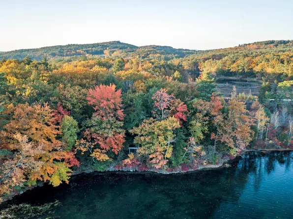 10 Pike Island Road, Meredith, NH 03253