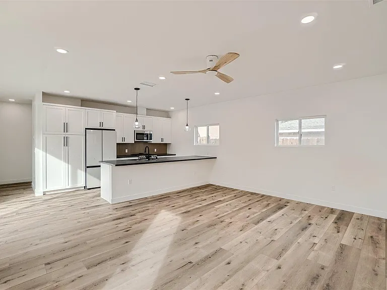 6264 Stewart St — Photo 3
