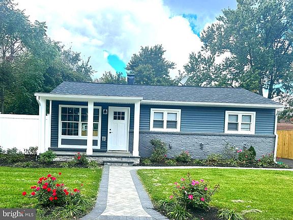 2nd image of 112 Furnlea Dr