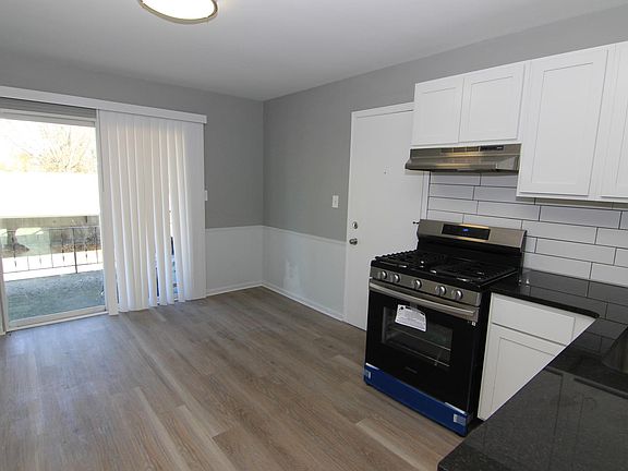 3rd image of 557 54th St SE #C