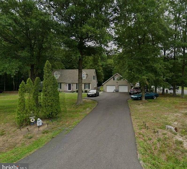 1st image of 101 Pine Tree Rd