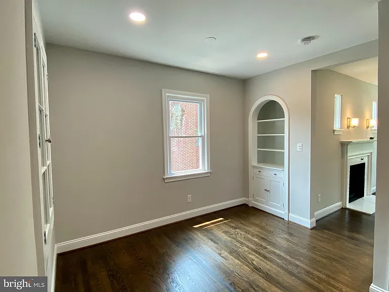 1506 Noyes Dr — Photo 27