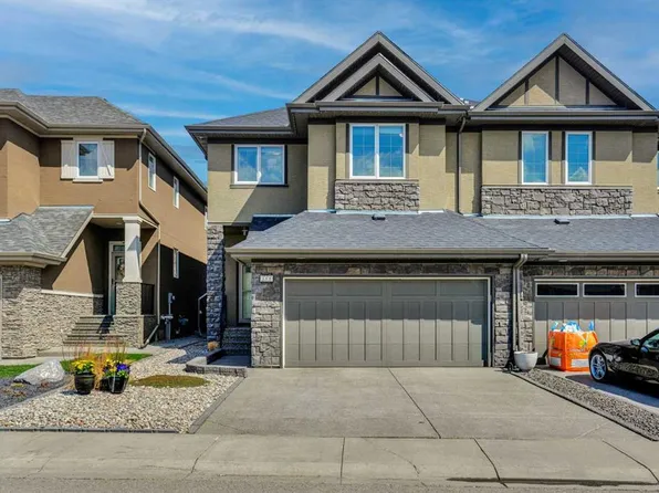 109 W Cranleigh Pl SE, Calgary, AB T3M 0N5