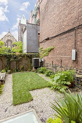 Rented by Compass | media 2