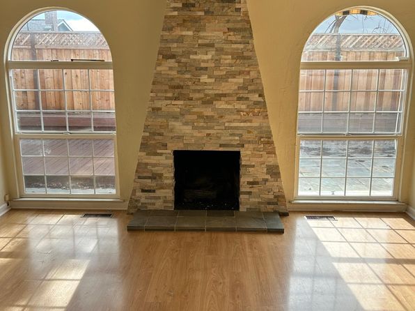 820 Gale Dr