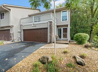 680 Dorland Rd S, Maplewood, MN 55119